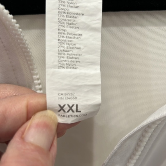 Fabletic’s perfect condition jacket. This is such a great fitting jacket. - Picture 2 of 4